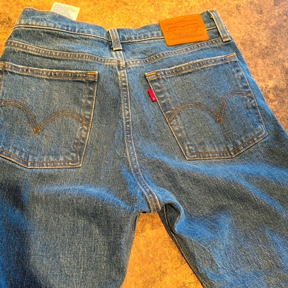 Levi's Wedgie jeans - Picture 2 of 6